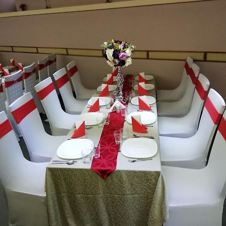 Pension Arena Cluj-Napoca Esterno foto