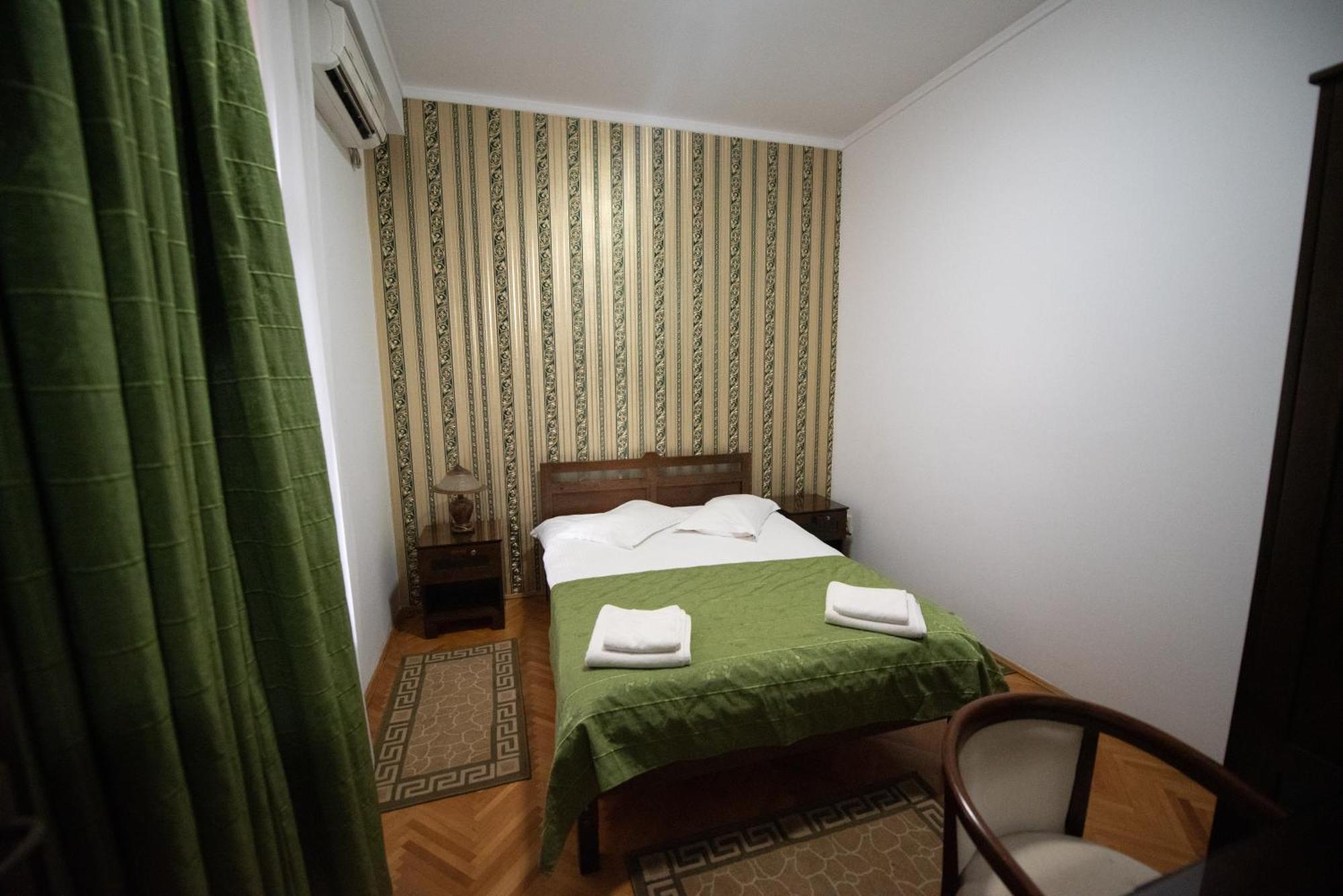 Pension Arena Cluj-Napoca Esterno foto
